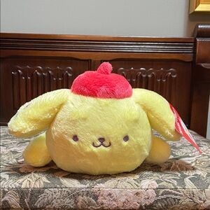 Cute Hello Kitty and Friends Sweethearts Yellow Plush Toy with Red Hat. NWT.